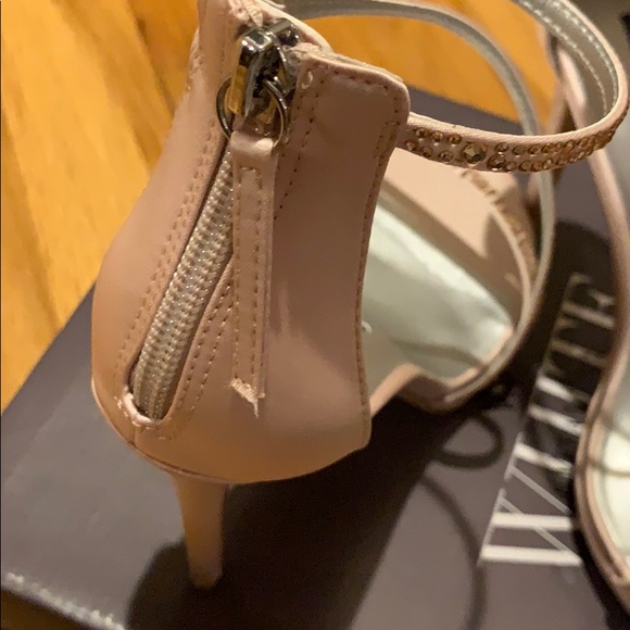 Vera Wang Blush Rhinestone Heels - Picture 4 of 8